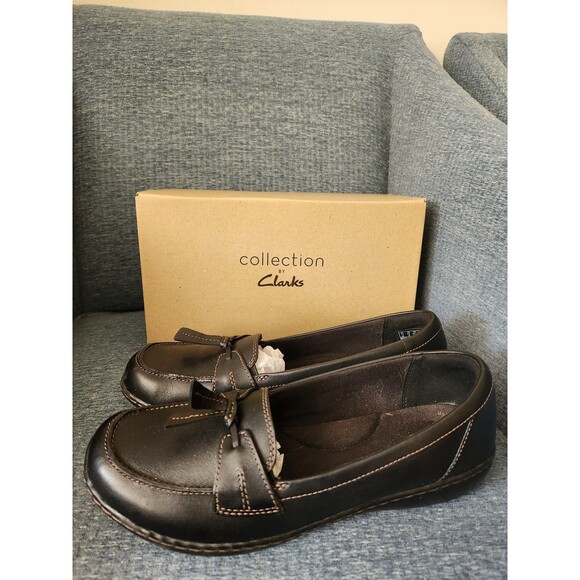 Clarks Women's "Ashland Bubble" Slip-on Loafers in Black Leather Size 10 - Picture 2 of 9